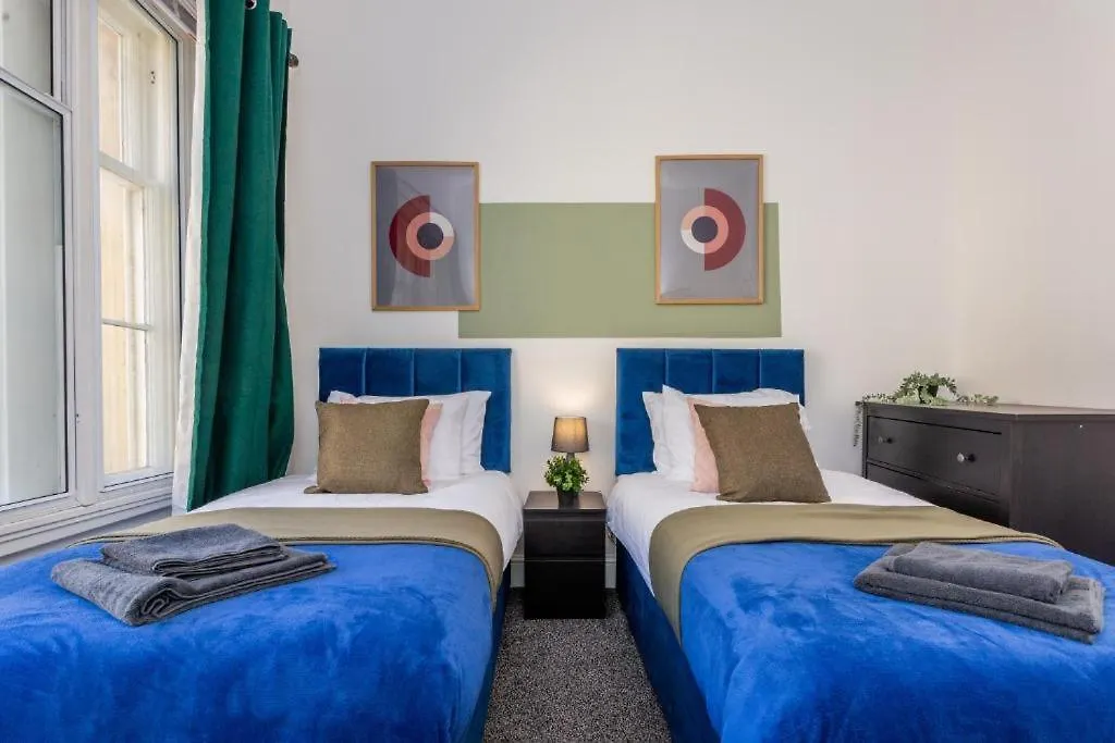 Newcastle'S Most Central Apartment - Sleeps 10 0*, ニューカッスル・アポン・タイン
